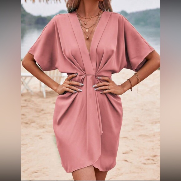 Boho batwing sleeve twist front dress - Picture 2 of 8